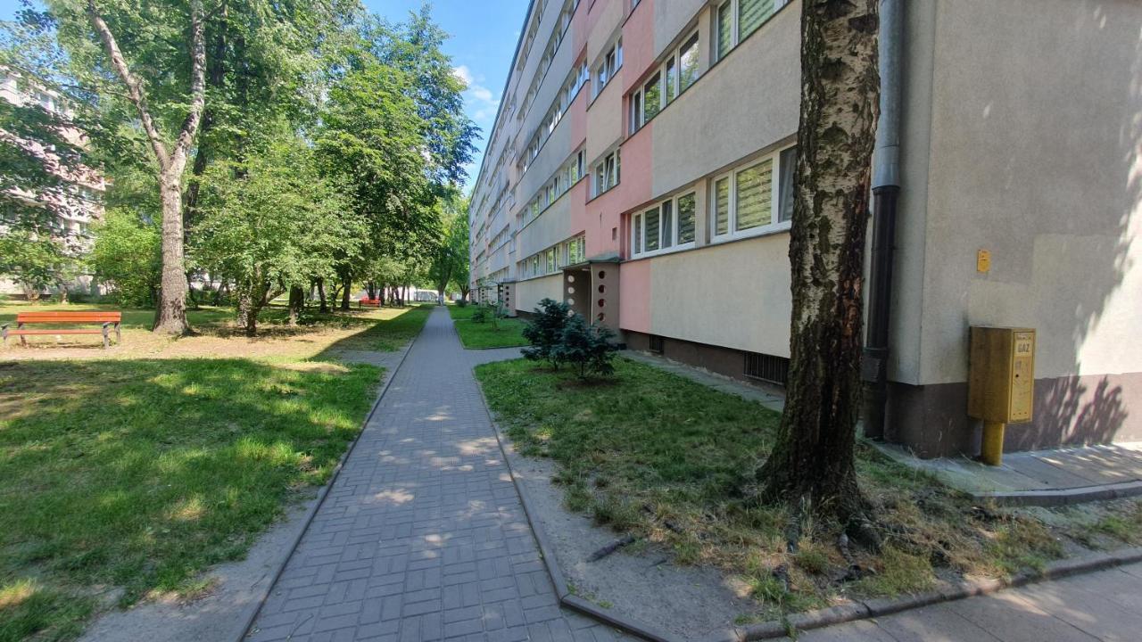 Wygodny Komfortowy Pokoj Лодзь Экстерьер фото
